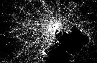 Illustration for article titled Un check-in, una luz: asĂ es el mapa del mundo segĂșn Foursquare